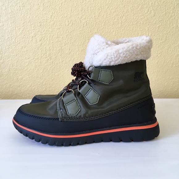 sorel women's cozy carnival snow boot